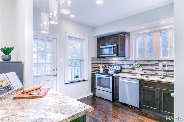 3629 Blow Street, St Louis, MO 63116