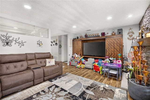 2322 Denair Avenue, Highland, CA 92346