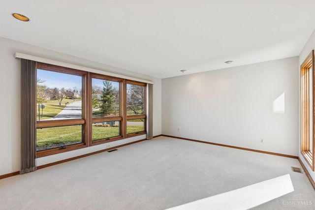 10301 Giverny Boulevard, Evendale, OH 45241