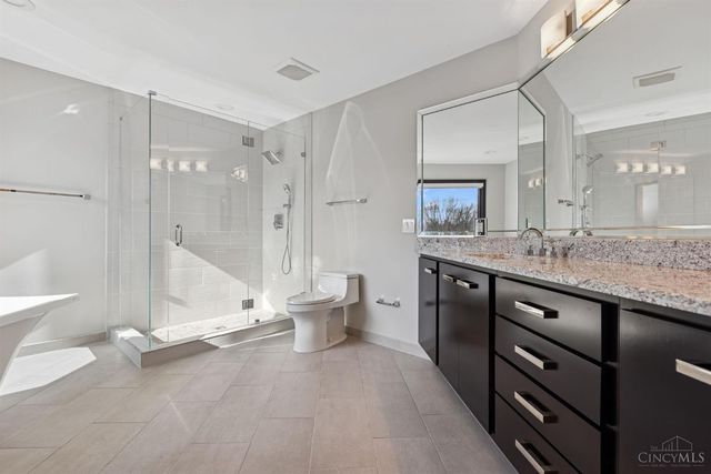 10301 Giverny Boulevard, Evendale, OH 45241