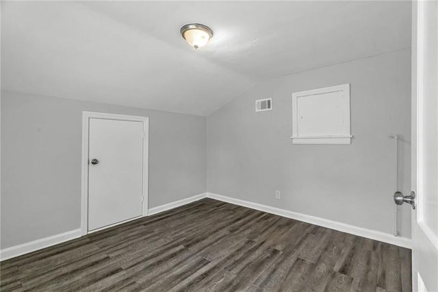 4123 N Cleveland Avenue, Kansas City, MO 64117