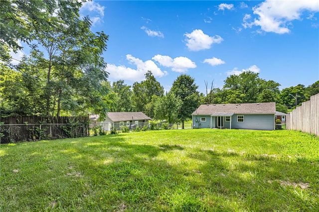 4123 N Cleveland Avenue, Kansas City, MO 64117