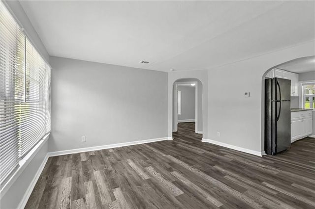 4123 N Cleveland Avenue, Kansas City, MO 64117