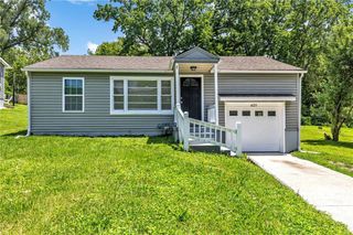 4123 N Cleveland Avenue, Kansas City, MO 64117