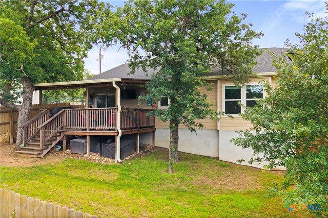1625 Packsaddle Trail, Kingsland, TX 78639