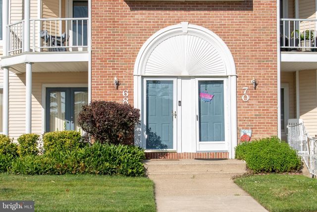 68 CATHERINE CT, Levittown, PA 19057
