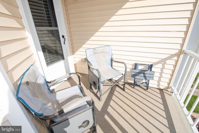 68 CATHERINE CT, Levittown, PA 19057