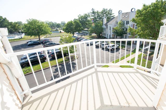 68 CATHERINE CT, Levittown, PA 19057