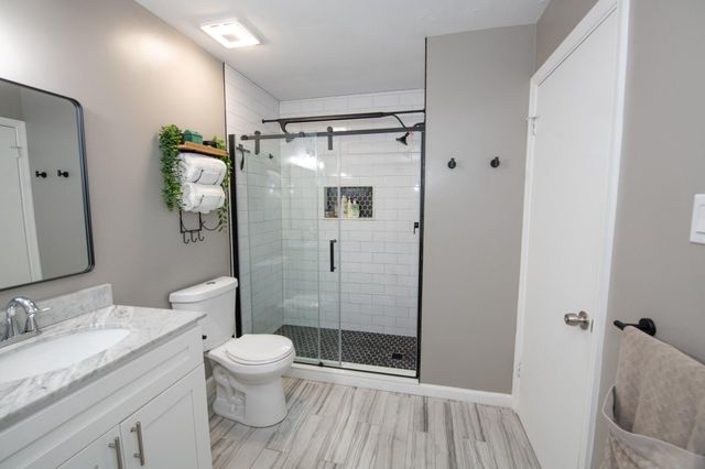 68 CATHERINE CT, Levittown, PA 19057