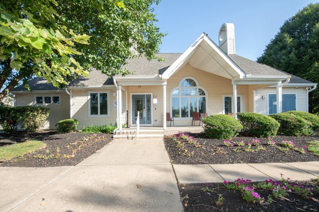 68 CATHERINE CT, Levittown, PA 19057
