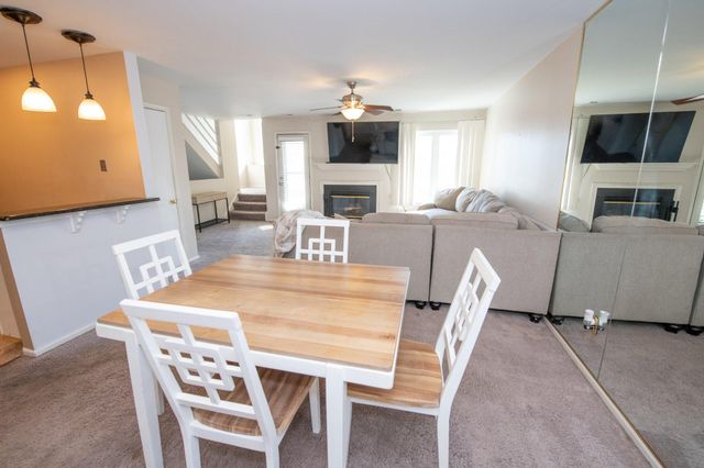 68 CATHERINE CT, Levittown, PA 19057
