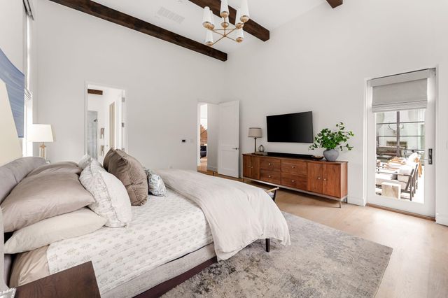 4401 Amarra DR 17, Austin, TX 78735