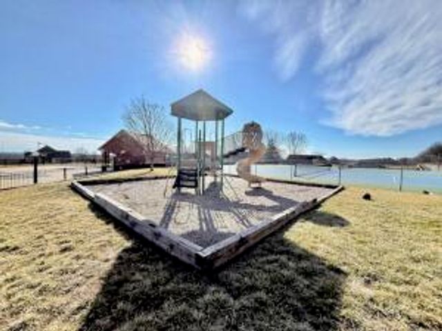 1165 W Gaslight Drive, Springfield, MO 65810