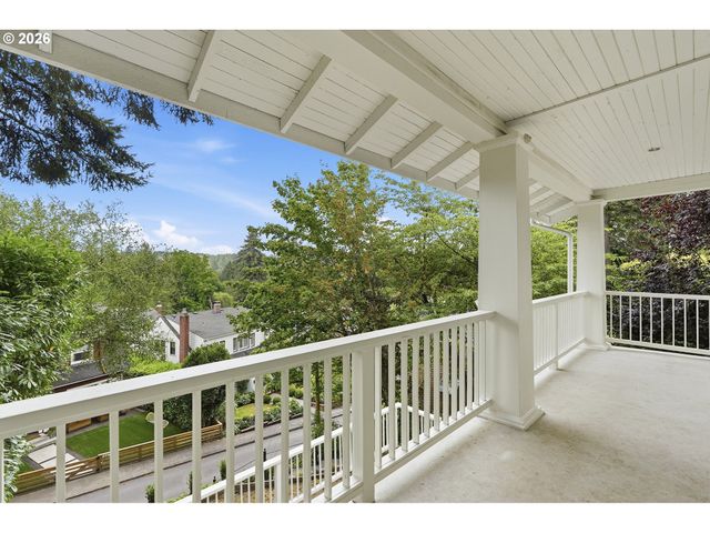 2790 Sw MONTGOMERY Dr, Portland, OR 97201