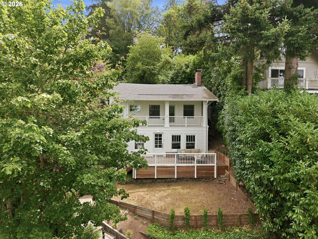 2790 Sw MONTGOMERY Dr, Portland, OR 97201