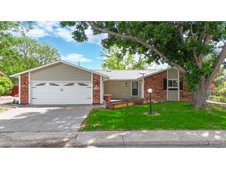 2456 Tupelo Dr, Loveland, CO 80538