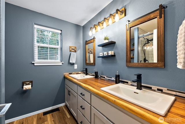 18833 Rampart Drive SE, Yelm, WA 98597