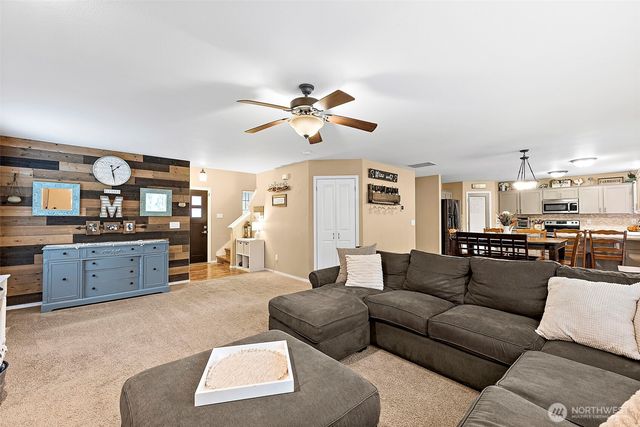 18833 Rampart Drive SE, Yelm, WA 98597