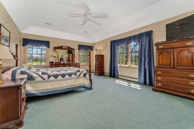 95 Pleasant Run Rd, Readington Twp., NJ 08822