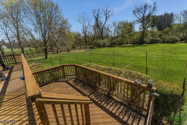 95 Pleasant Run Rd, Readington Twp., NJ 08822