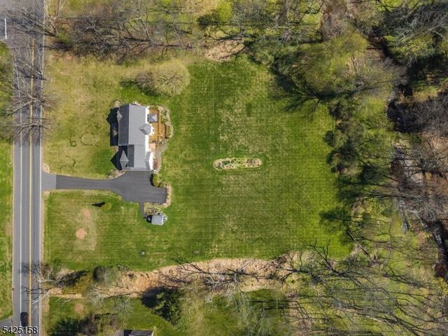 95 Pleasant Run Rd, Readington Twp., NJ 08822