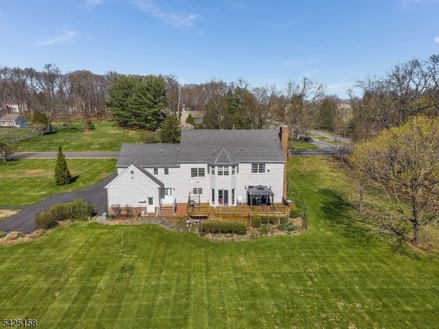 95 Pleasant Run Rd, Readington Twp., NJ 08822