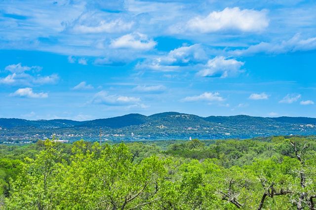 416 Star Dance Trail, Bandera, TX 78003