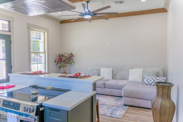 700 W Willow Street, Lafayette, LA 70501