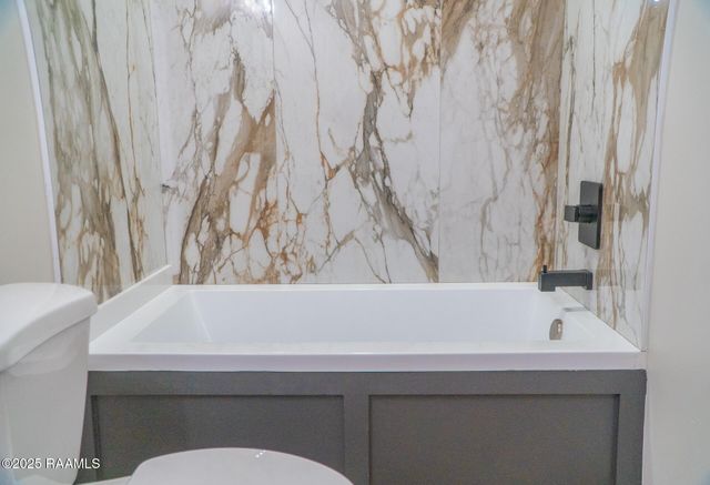 700 W Willow Street, Lafayette, LA 70501