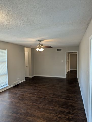 4800 Dunlap Drive, Fort Worth, TX 76119