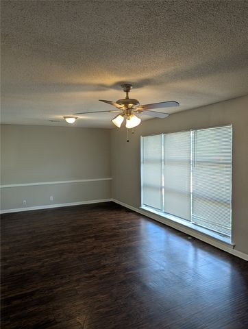 4800 Dunlap Drive, Fort Worth, TX 76119