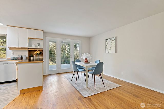 15712 NE 56th, Redmond, WA 98052