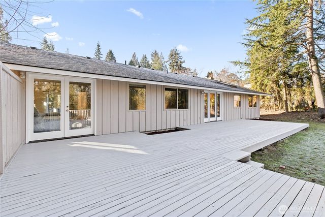 15712 NE 56th, Redmond, WA 98052