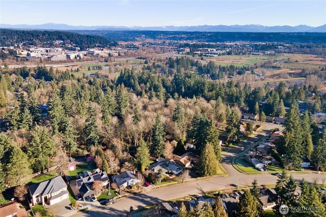 15712 NE 56th, Redmond, WA 98052
