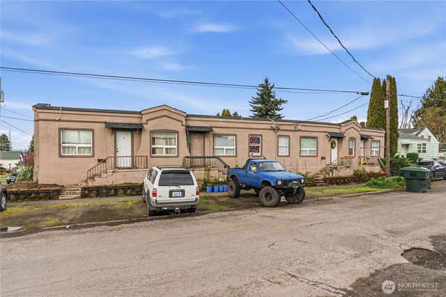 809 Columbia Street, Kelso, WA 98626