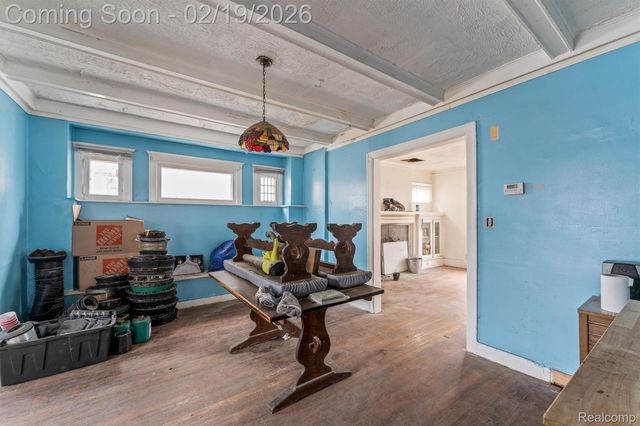 880 Algonquin Street, Detroit, MI 48215