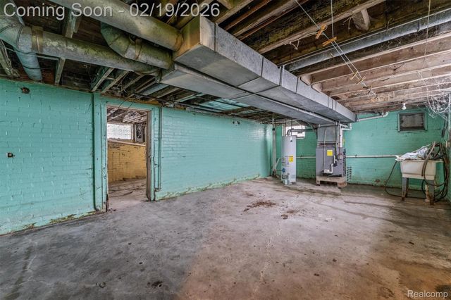 880 Algonquin Street, Detroit, MI 48215