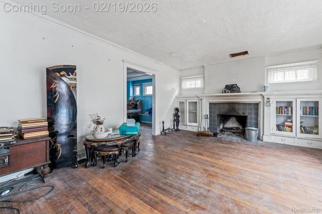 880 Algonquin Street, Detroit, MI 48215