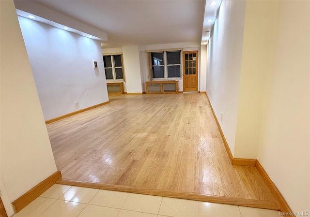 4310 Kissena Boulevard 16D, Flushing, NY 11355