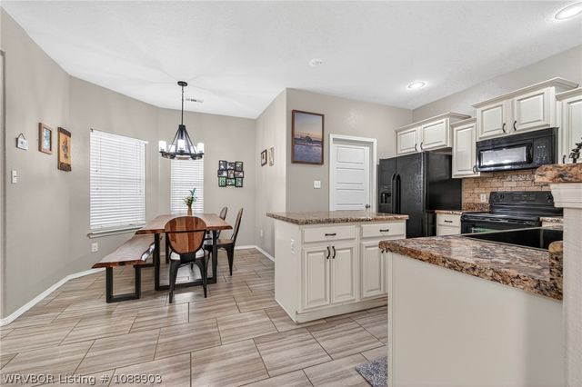 2505 Crestview Lane, Barling, AR 72923