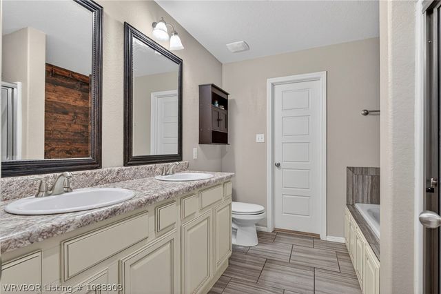 2505 Crestview Lane, Barling, AR 72923
