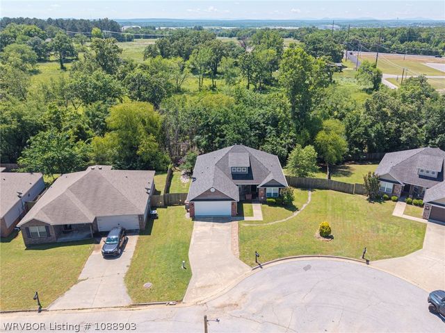 2505 Crestview Lane, Barling, AR 72923