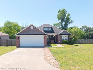 2505 Crestview Lane, Barling, AR 72923