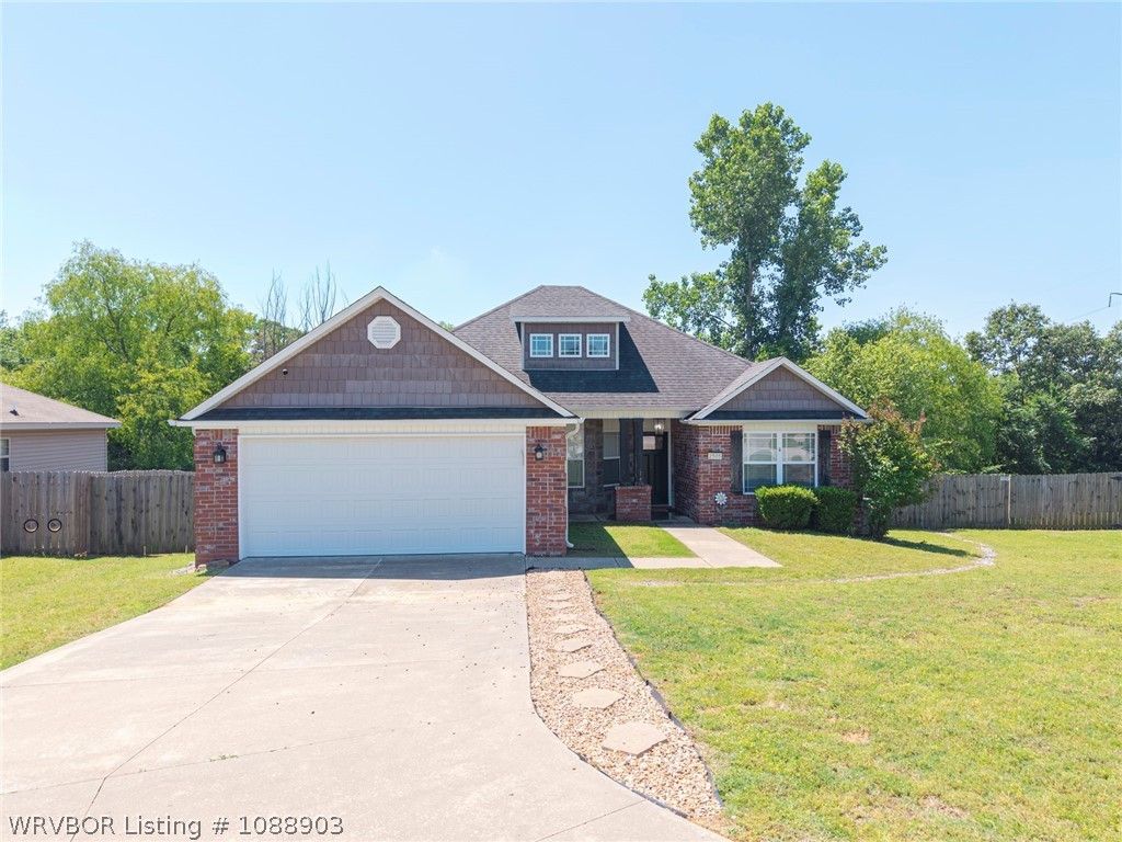 2505 Crestview Lane, Barling, AR 72923