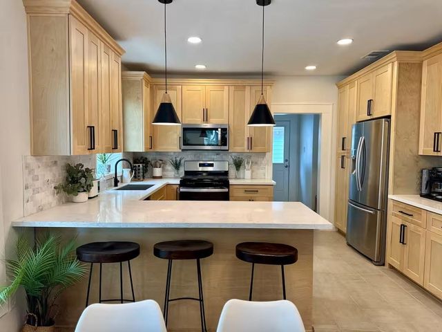 1618 Weber Street, Houston, TX 77007