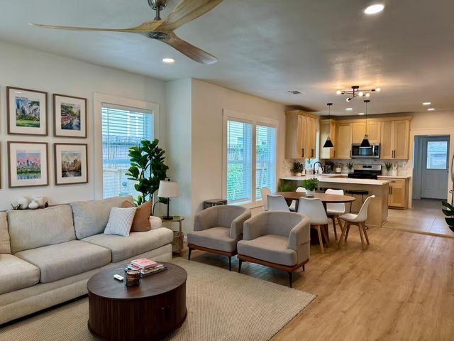 1618 Weber Street, Houston, TX 77007