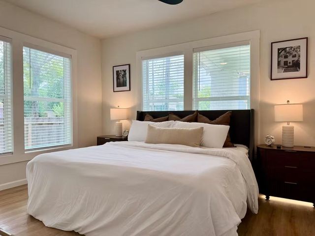 1618 Weber Street, Houston, TX 77007