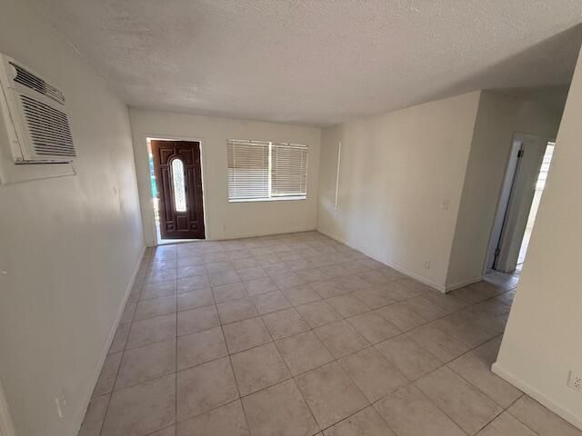 635 NW 5th Street, Boynton Beach, FL 33435