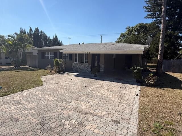635 NW 5th Street, Boynton Beach, FL 33435