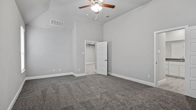 10621 ZIRCON Lane, Fort Worth, TX 76036